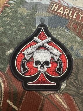 Hot Leathers Skull Crossed Pistols Patch 4” Red Spade Biker Motorcycle PPA1870